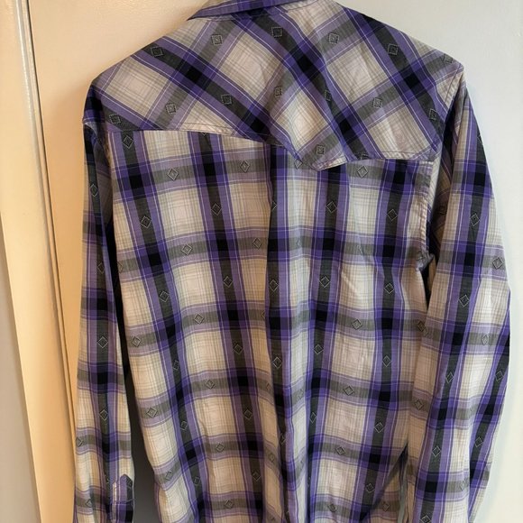 Volcom Long Sleeve Size M - Picture 3 of 3